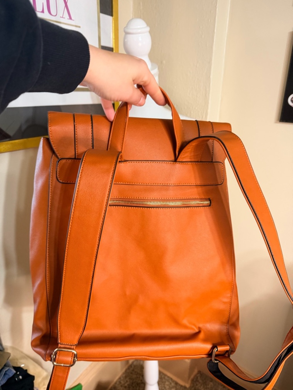 Stylish Tassel Flap Backpack in Cognac - Picture 3 of 4